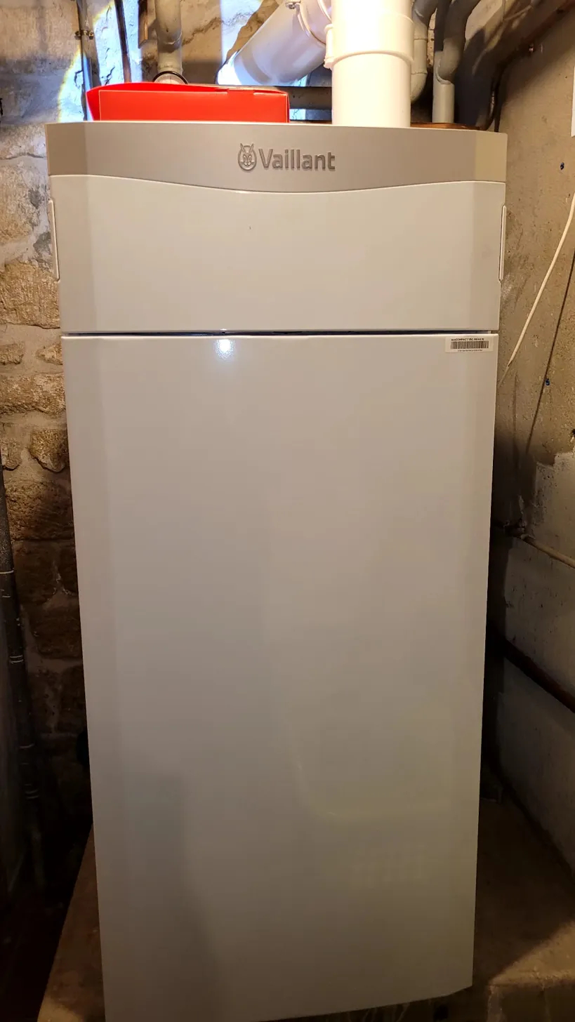 Installation chaudière gaz Vaillant neuve par Sosia Chauffagiste dans le Val-de-Marne (94)
